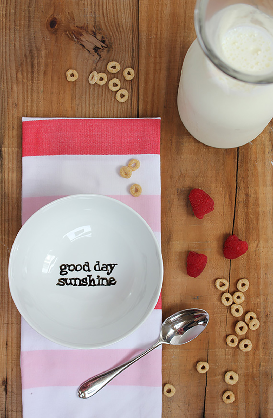 DIY hand-lettered cereal bowl