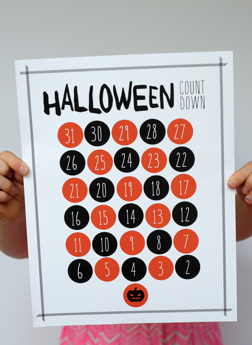 count down the days until halloween with this free printable countdown on aliceandlois.com