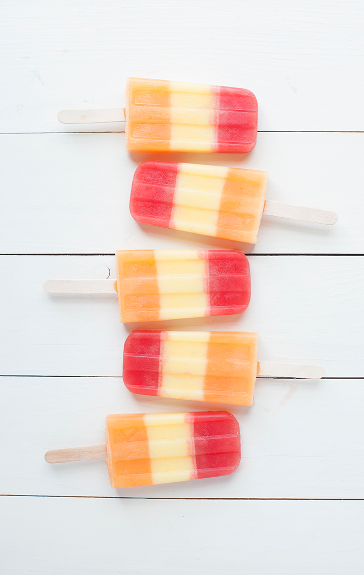 Make these homemade fruit popsicles with watermelon, pineapple and cantaloupe  /  aliceandlois.com