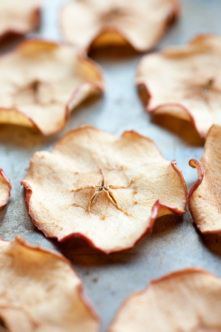 These baked apple chips are healthy, simple and stunning.