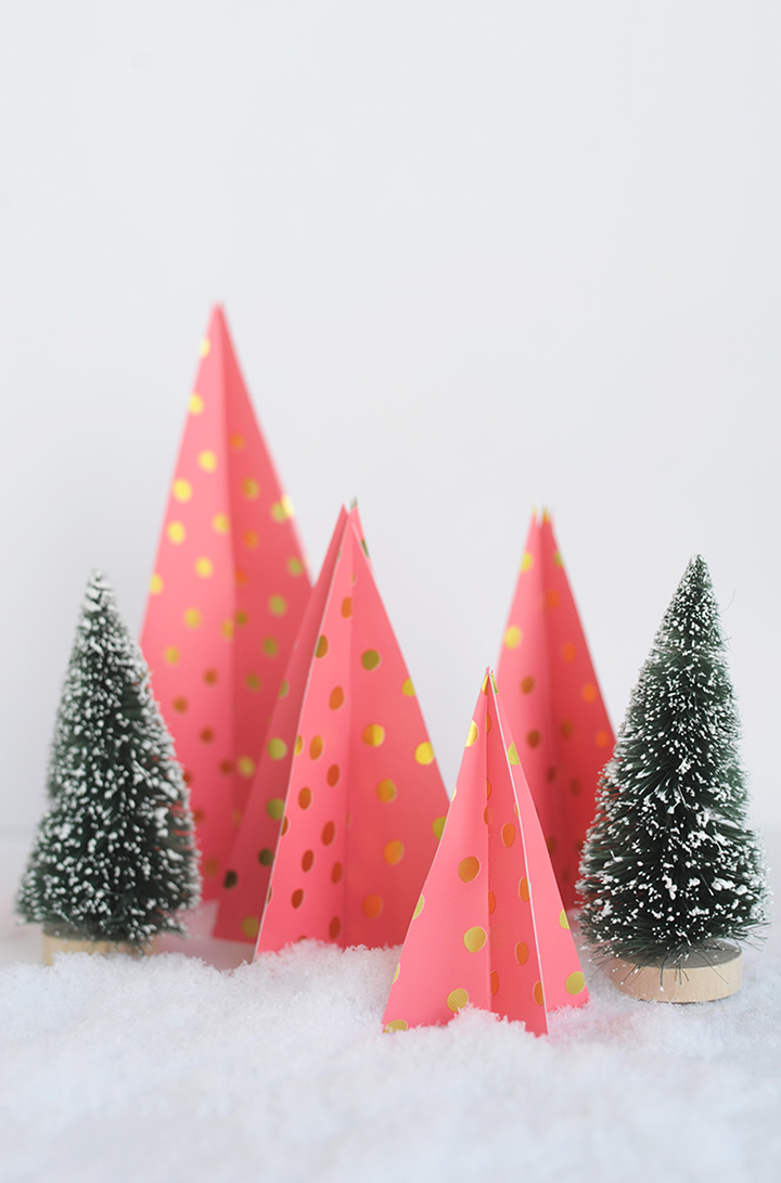 Make these modern DIY Paper Christmas Trees