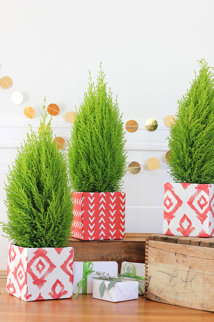 DIY Fabric Covered Holiday Tree Box 