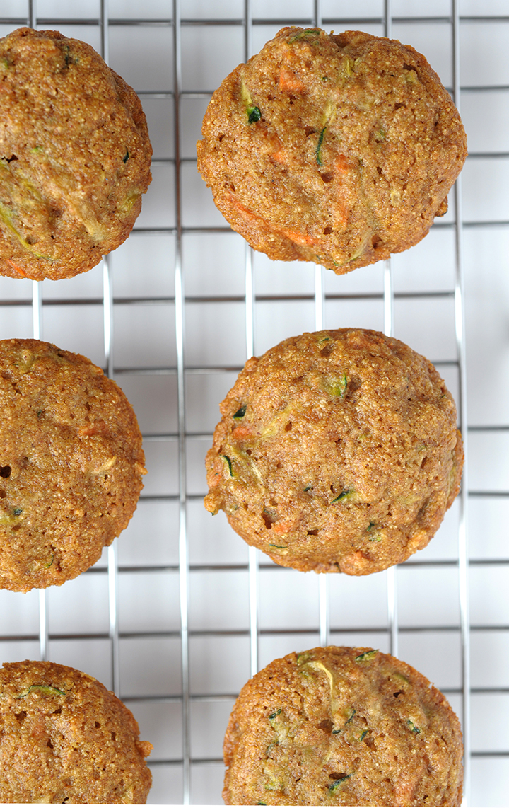 These healthy breakfast mini muffins are perfect start to the day for the kids.