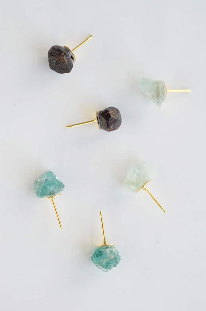 Learn how to make these gorgeous DIY Raw Stone Earrings in under five minutes!