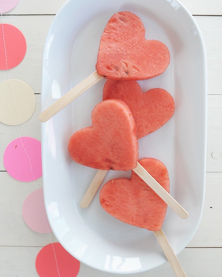 An easy and healthy Valentine's breakfast for kids.