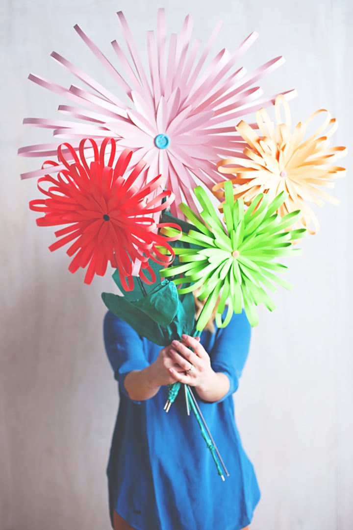 Love this tutorial for DIY modern paper flowers from A Subtle Revelry