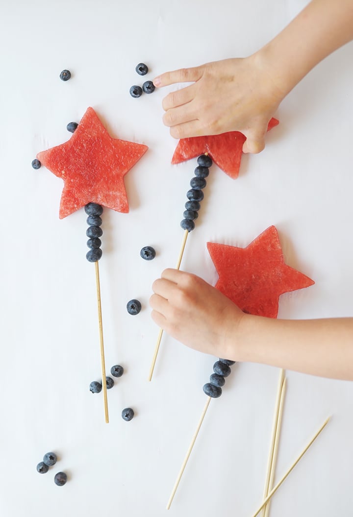 Make these Fourth of July Watermelon Wands with the kids this July 4!