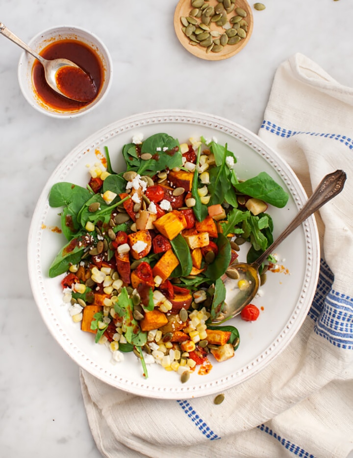 The flavors of fall in these favorite Fall Salad Recipes!