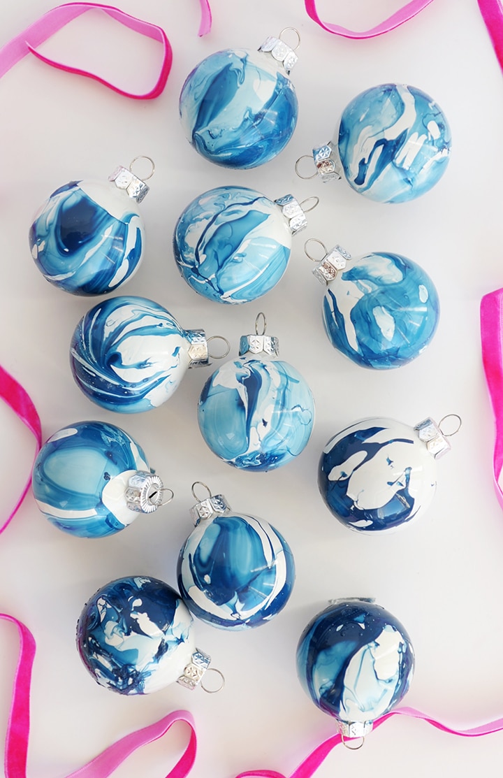 In five minutes, you can make these gorgeous DIY Indigo Marbled Ornaments!