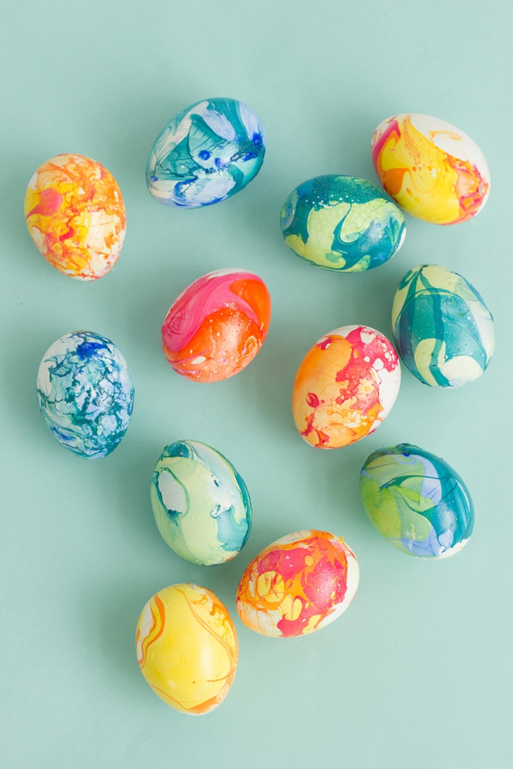 How to Make Marbleized Easter Eggs