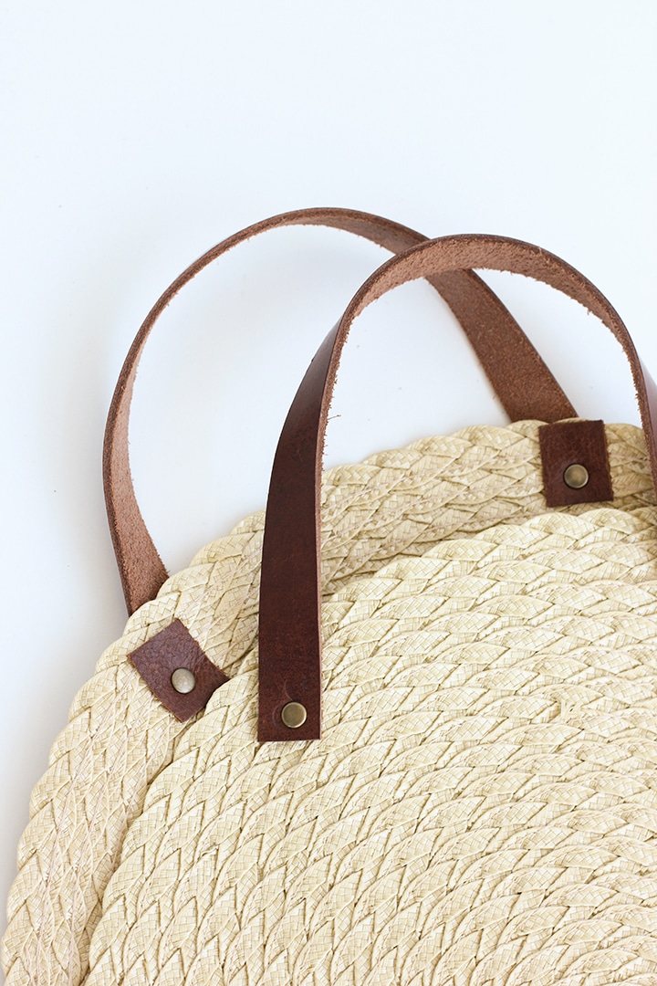 Circle beach outlet bag