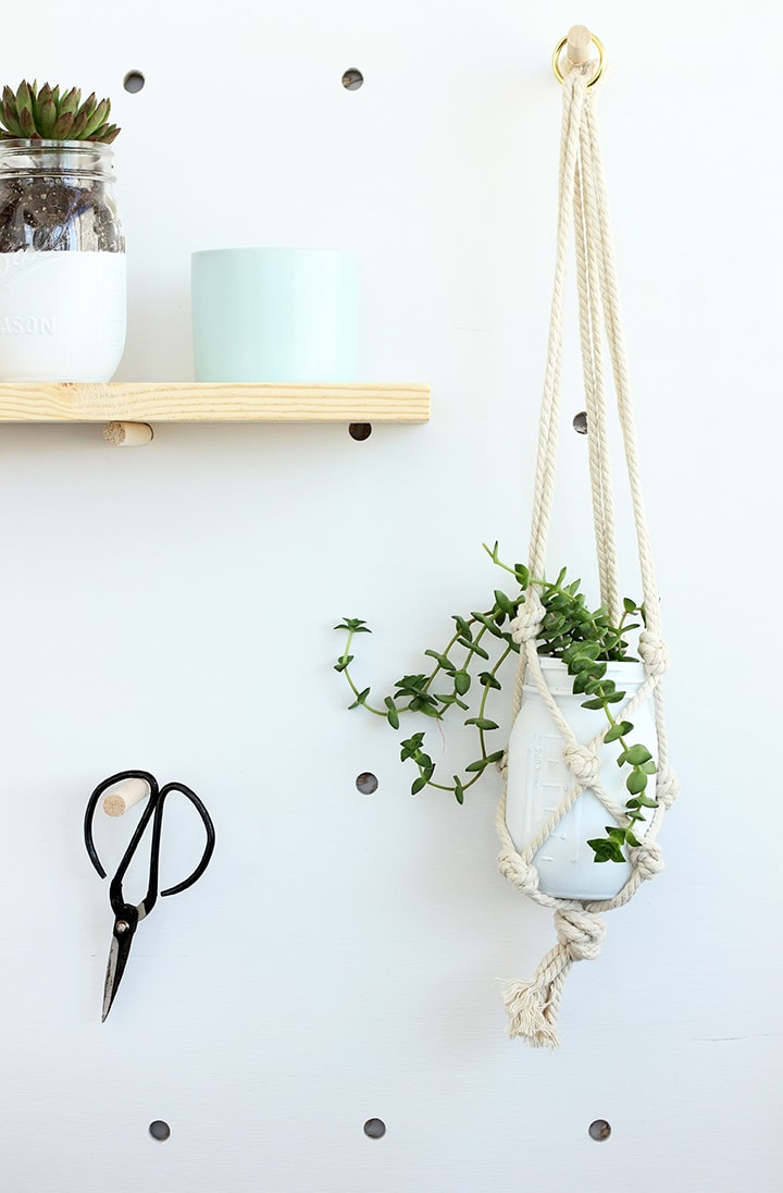 macrame plant hanger diy