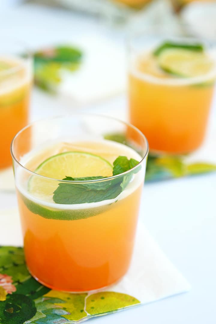 A fresh Cantaloupe Margarita Recipe for summer!