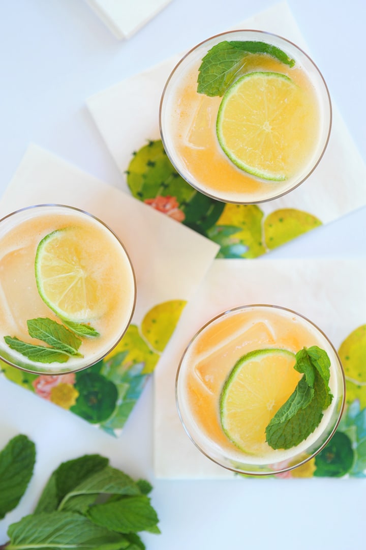 A fresh Cantaloupe Margarita Recipe for summer!