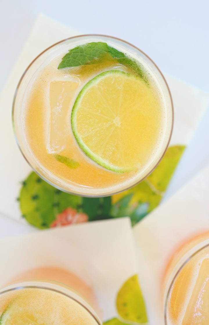 A fresh Cantaloupe Margarita Recipe for summer!