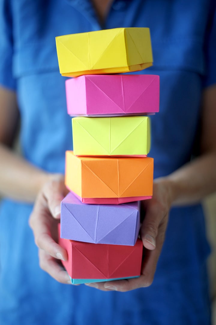 Learn how to make these hand-folded DIY Paper Boxes!