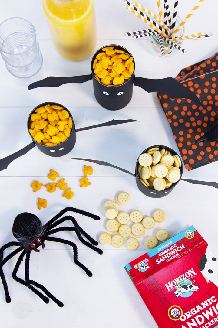 DIY Halloween Bat Snack Cups