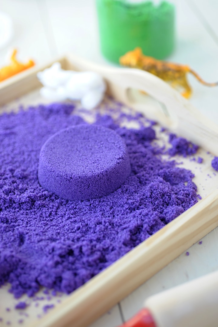 HOW TO MAKE KINETIC SAND