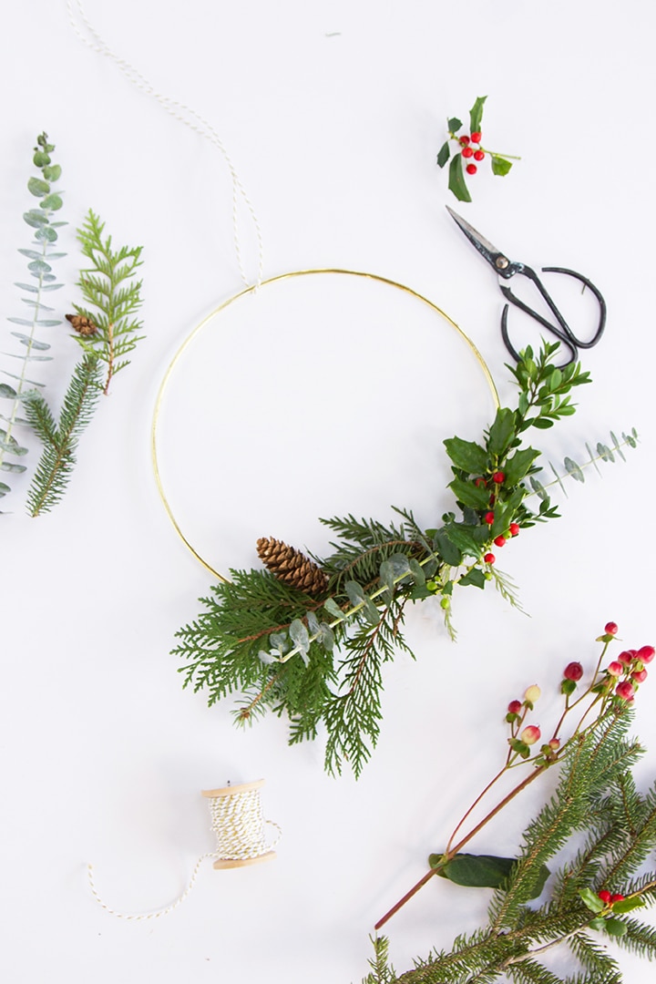 DIY Simple Circle Wreaths