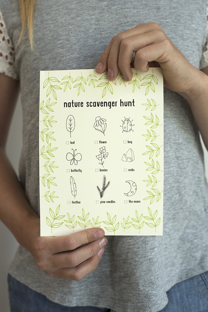 Tips for hiking with kids a free Nature Scavenger Hunt Printable!