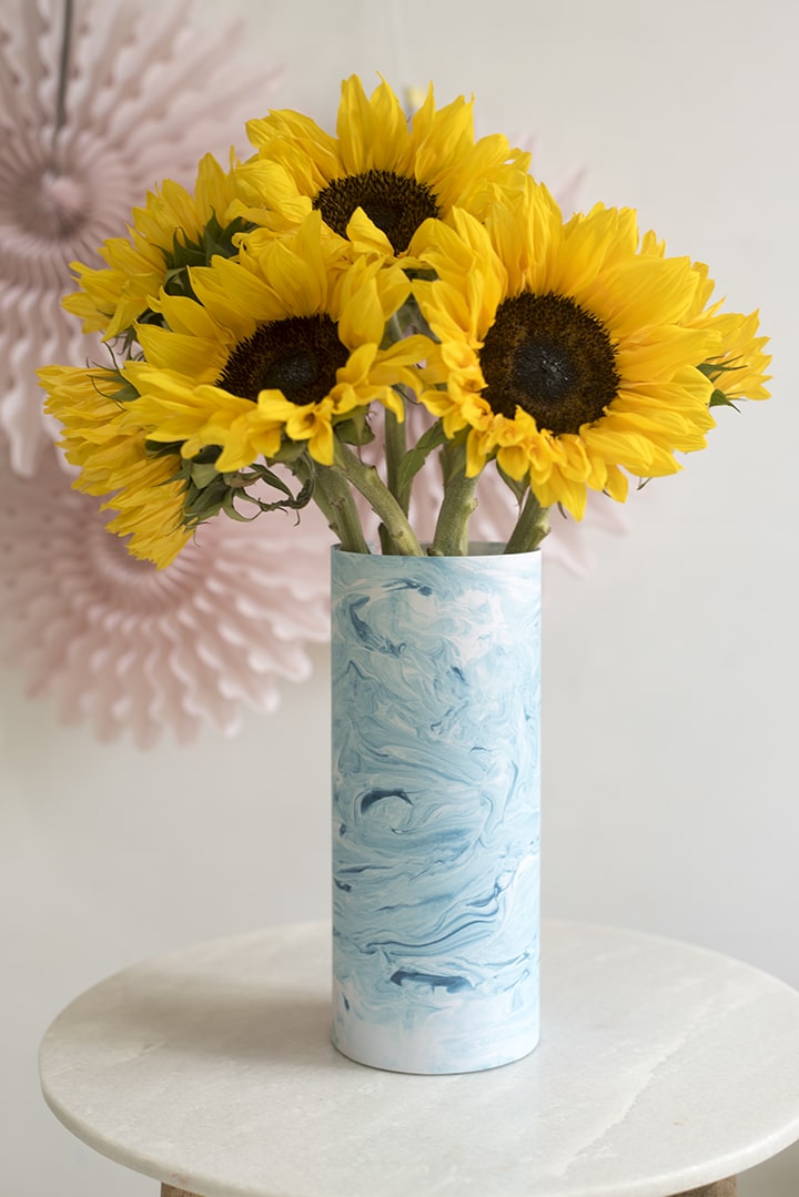 Learn how to make this gorgeous DIY Marbled Paper Vase