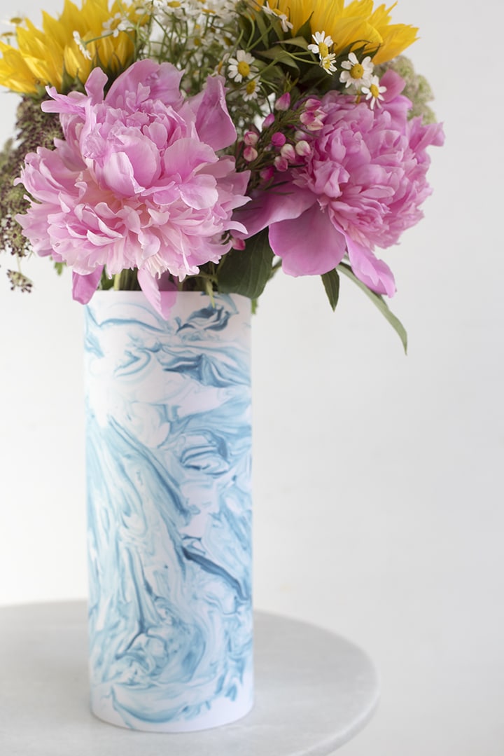 Learn how to make this gorgeous DIY Marbled Paper Vase