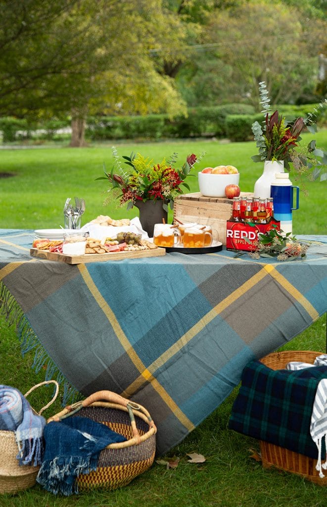 Fall Entertaining Tips for Outdoor gatherings
