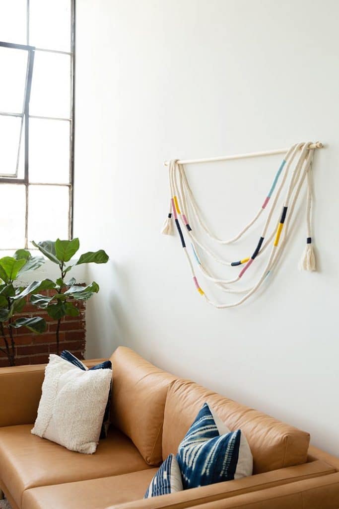 DIY Wrapped Rope Wall Hanging using cotton piping and yarn #DIY #wallhanging