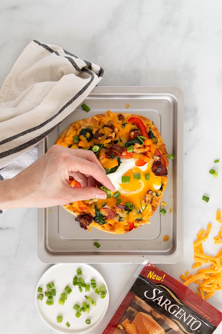 How to make the perfect breakfast pizza recipe