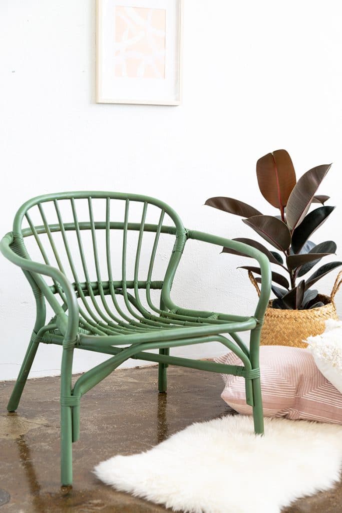 Easy Rattan Chair Makeover