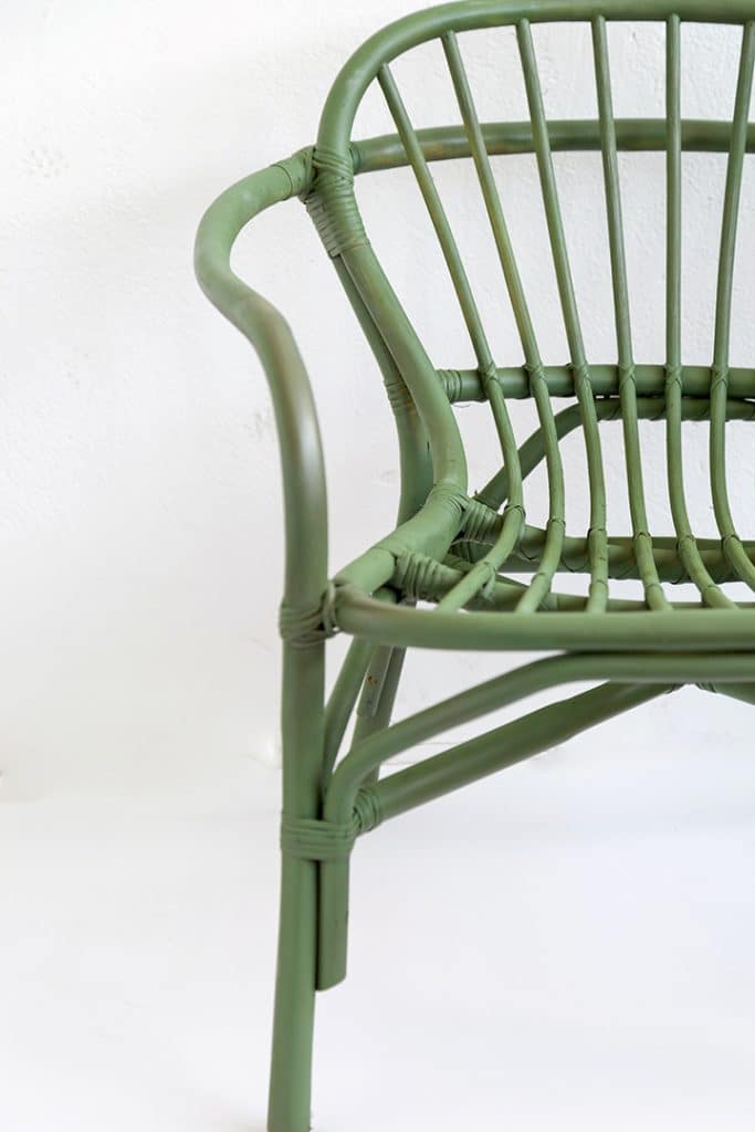 Easy Rattan chair makeover #DIY #rattan #ikeahack