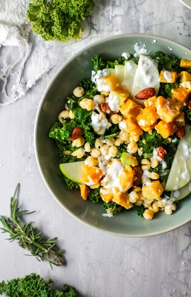 winter salad with kale, pumpkin, chickpeas, apples and blue cheese