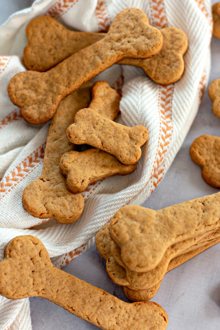 Small Dog Bone Cookie Biscuit Cutter for home made dog treats 
