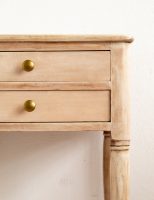 How to Bleach Wood Furniture