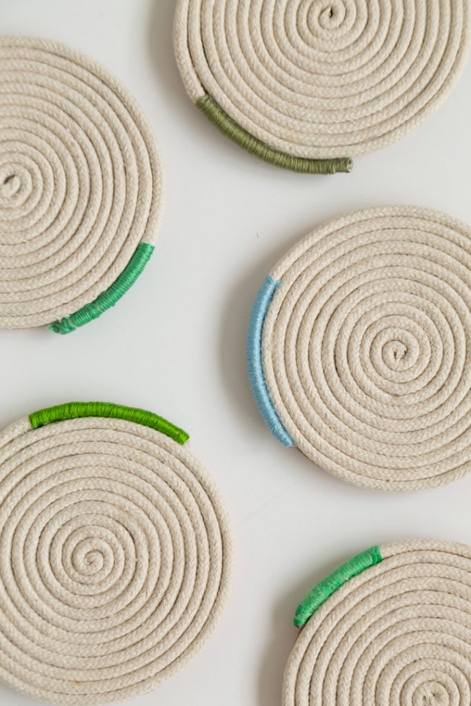 How to make DIY rope coasters - no sew!