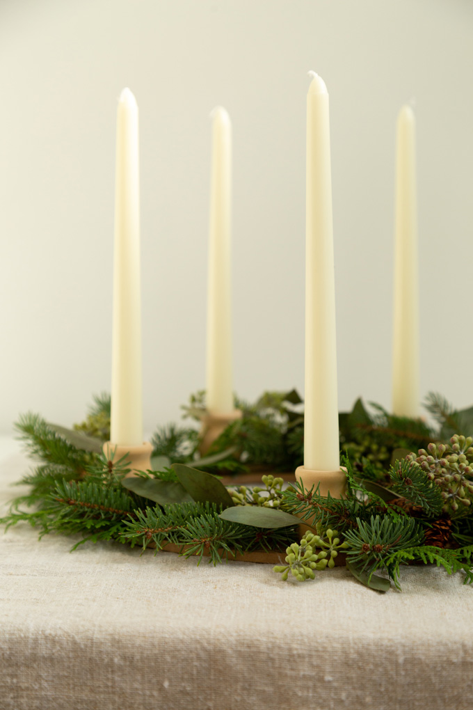 table wreath with candles