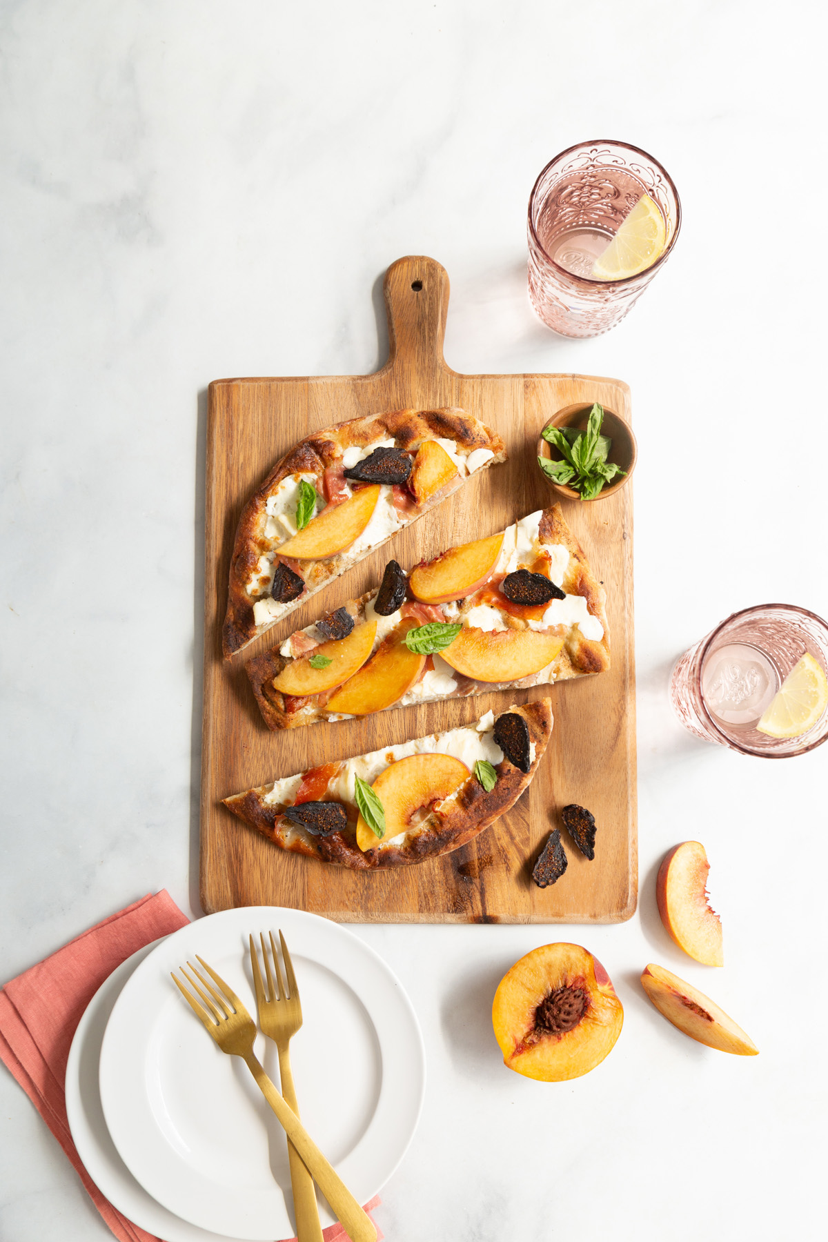 grilled peach pizza 