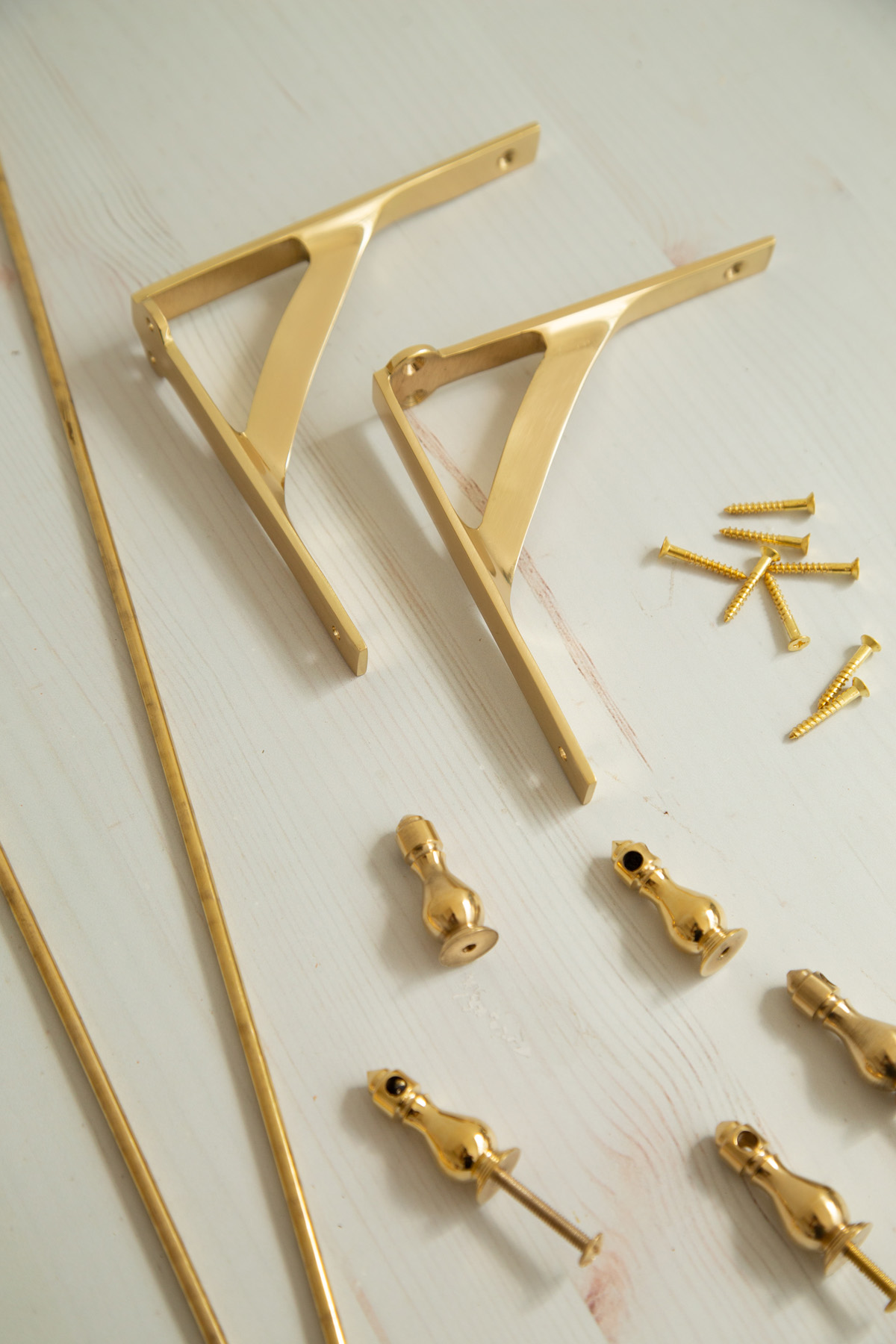 Brass Gallery Rails Are the New, Retro-Inspired Way to Do Open Shelving